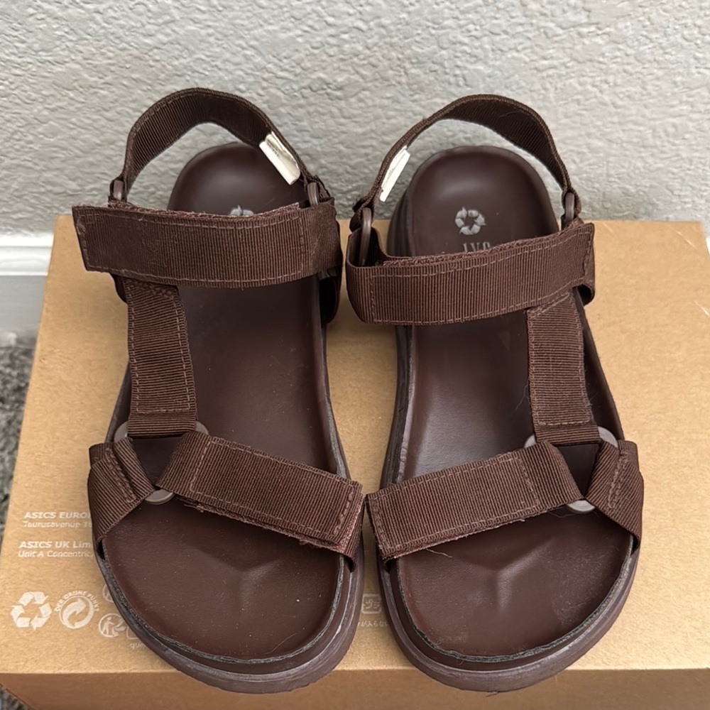 GAP Brown Strap Sandals